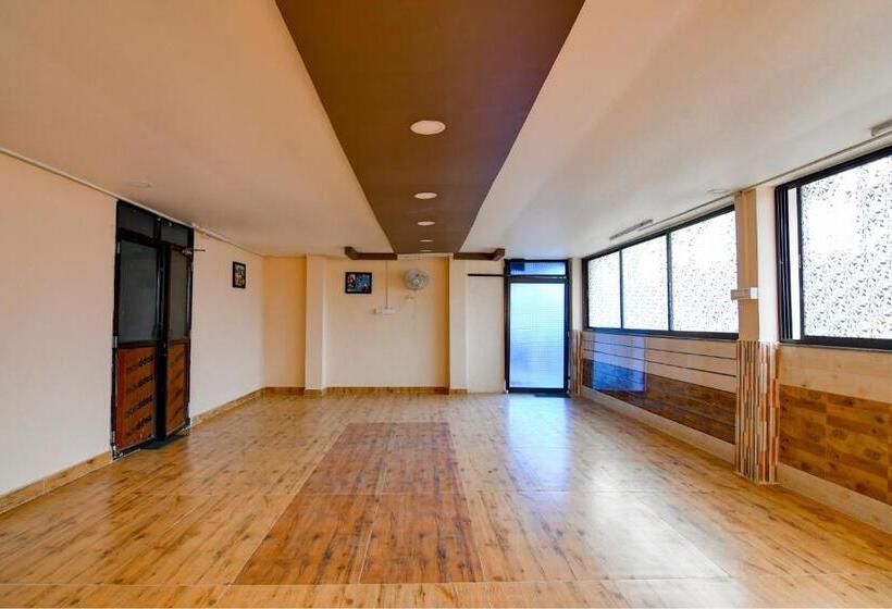 فندق Sisai Palace