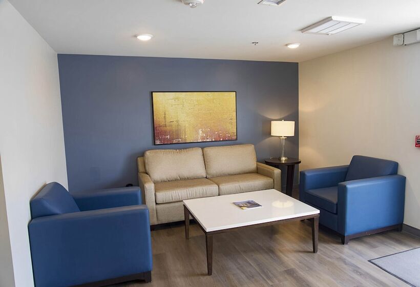 فندق Stayapt Suites North Charleston