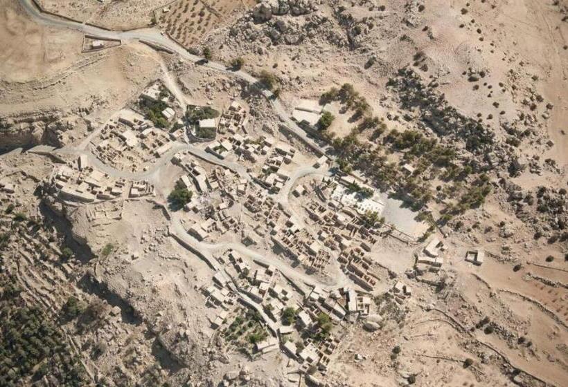 هتل Tafileh Sila A Heritage Village