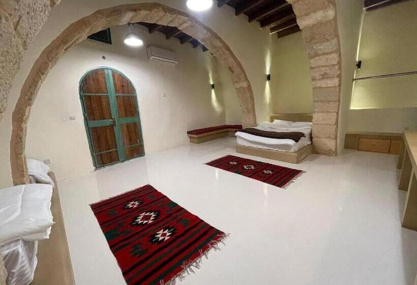 هتل Tafileh Sila A Heritage Village