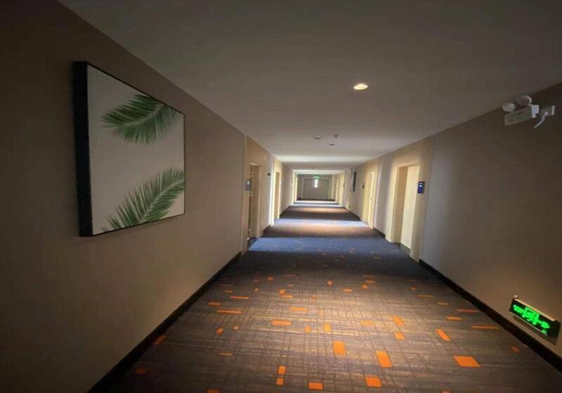 ホテル Thank Inn Plus Xinyang Gushi Liaocheng Avenue