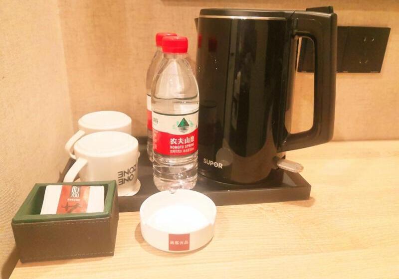 Отель Thank Inn Zaozhuang Tengzhou Jinghe Road Zhenai Mall