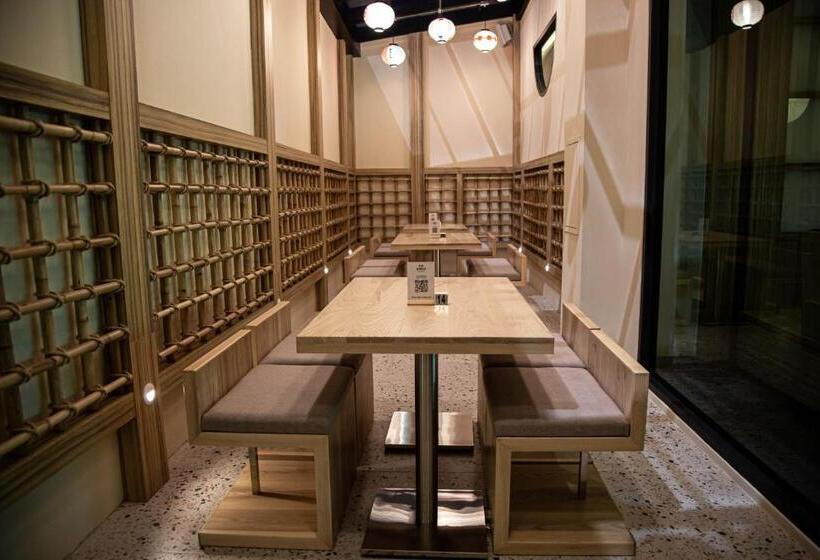 Отель The Arch Phuket