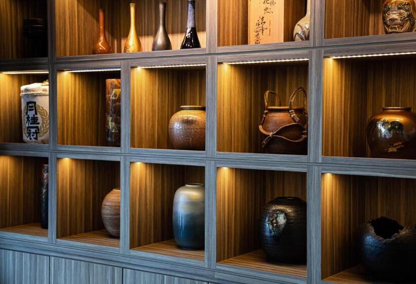 Отель The Arch Phuket