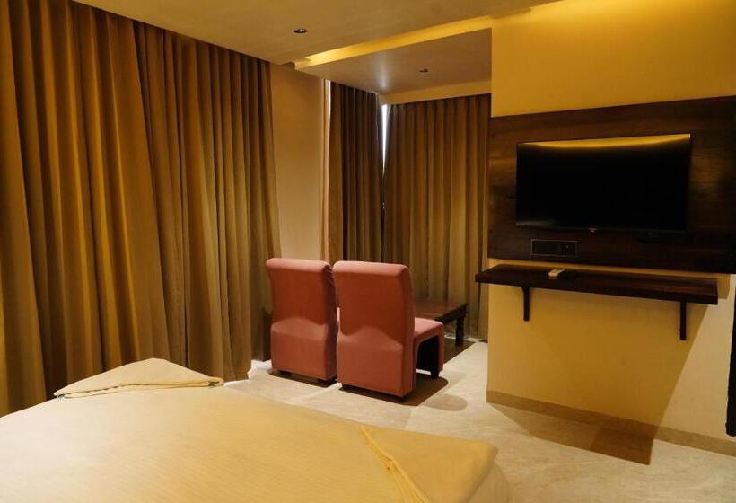 בית מלון כפרי The Q