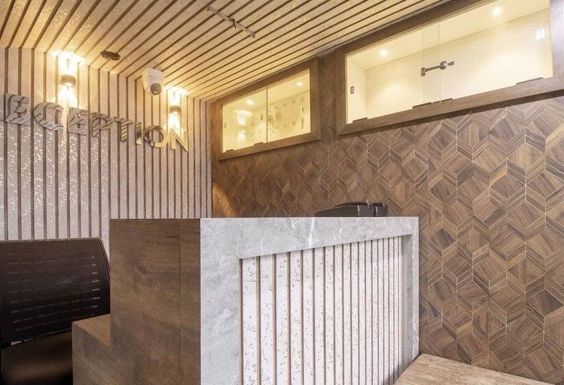 هتل Treebo Elite Plaza, 700 Mtrs From Madikeri Fort