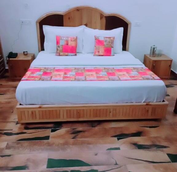 هتل Valley View Kasol