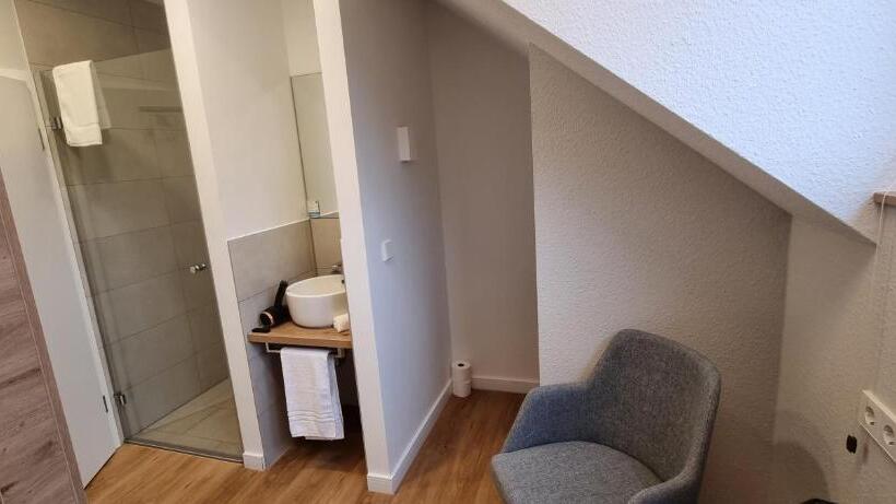 酒店 Vorgebirgsblick   Restaurant Biergarten Gästehaus