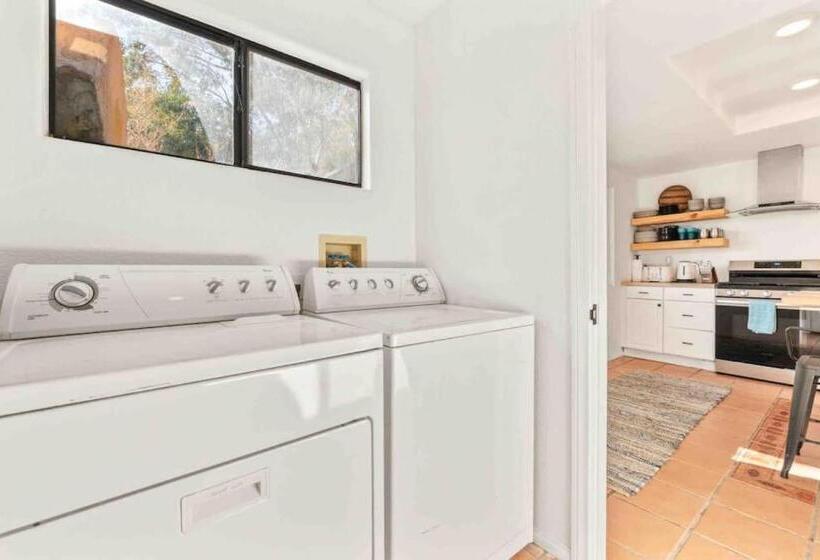 فندق Your Own Private Ranch In The Desert With Horses And Acres Of Property