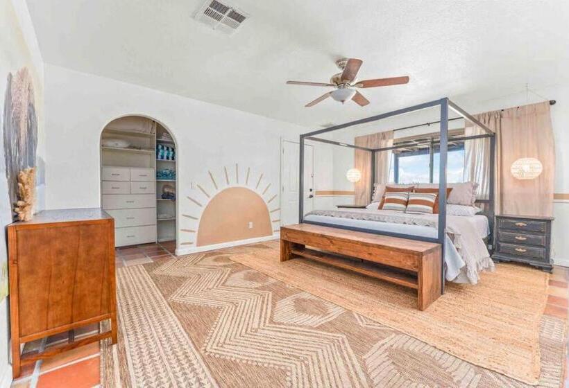 فندق Your Own Private Ranch In The Desert With Horses And Acres Of Property