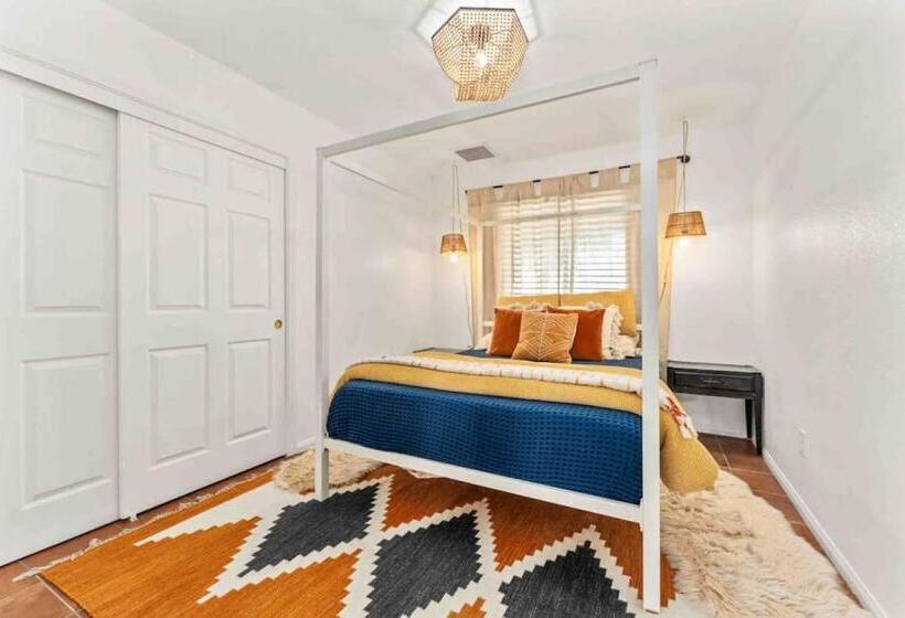 فندق Your Own Private Ranch In The Desert With Horses And Acres Of Property