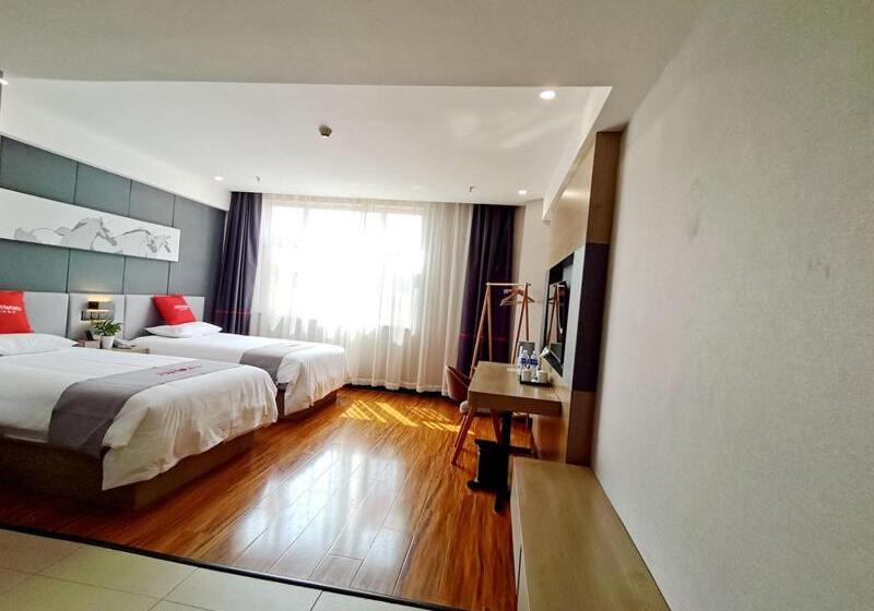 Junyi Hotel Linyi Yinan Zhisheng Hot Spring