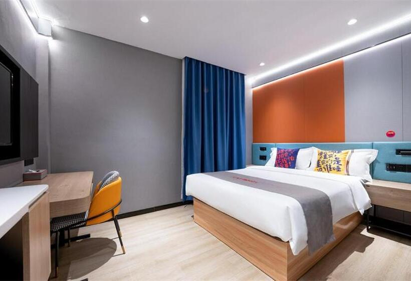 Junyi Hotel Wuhan Liuduqiao Subway Station