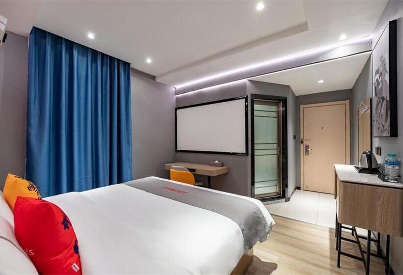 Junyi Hotel Wuhan Liuduqiao Subway Station