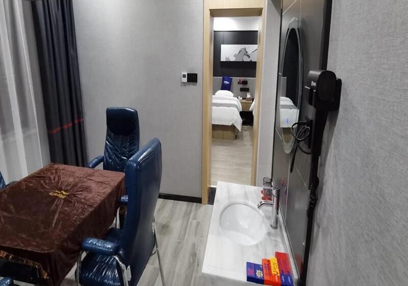 Junyi Hotel Yongzhou Dao County Middle Xiaoshui Road