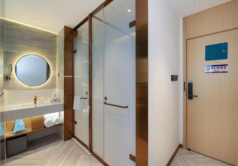 Lanou Hotel Taikoo Li Night Market Kuqa City