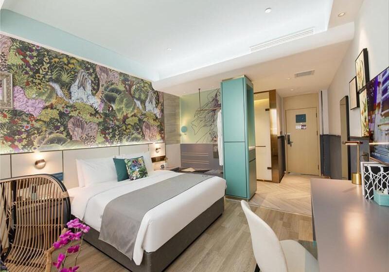 Lanou Hotel Taikoo Li Night Market Kuqa City