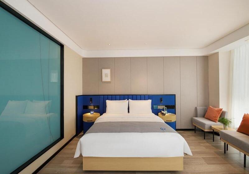 Lanou Hotel Taikoo Li Night Market Kuqa City