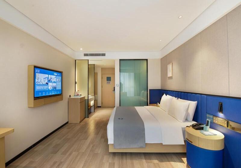 Lanou Hotel Taikoo Li Night Market Kuqa City