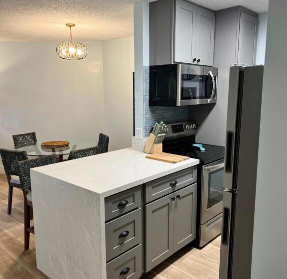 Modern Oceanfront, Kihei, Central Ac, Wifi