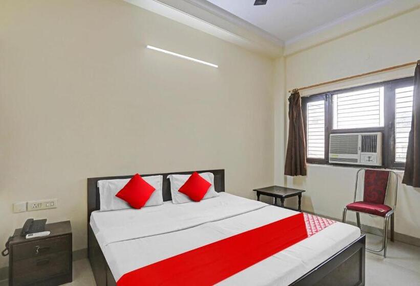 Oyo Flagship 81144 Hotel Maharaja