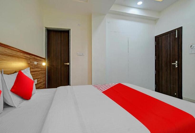 Oyo Flagship 81249 Hotel Shree