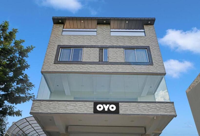 Oyo Flagship 81249 Hotel Shree