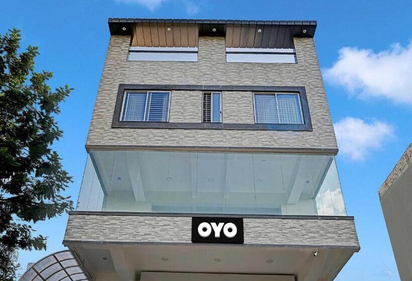 Oyo Flagship 81249 Hotel Shree