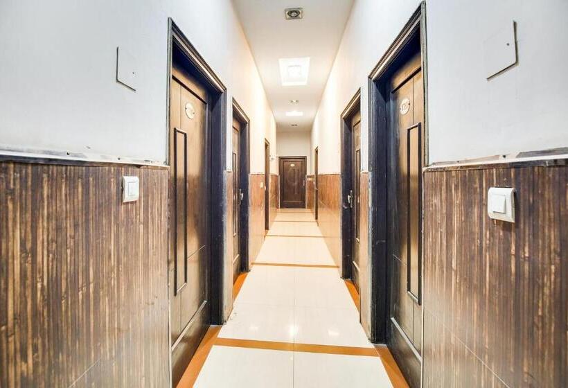 Oyo Flagship 81310 Hotel Sunrise