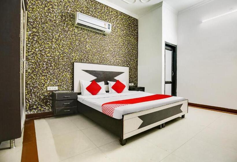 Oyo Flagship 81310 Hotel Sunrise