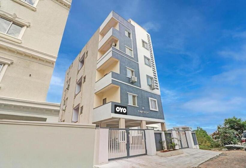 Oyo Flagship 81320 Hotel Dcresent