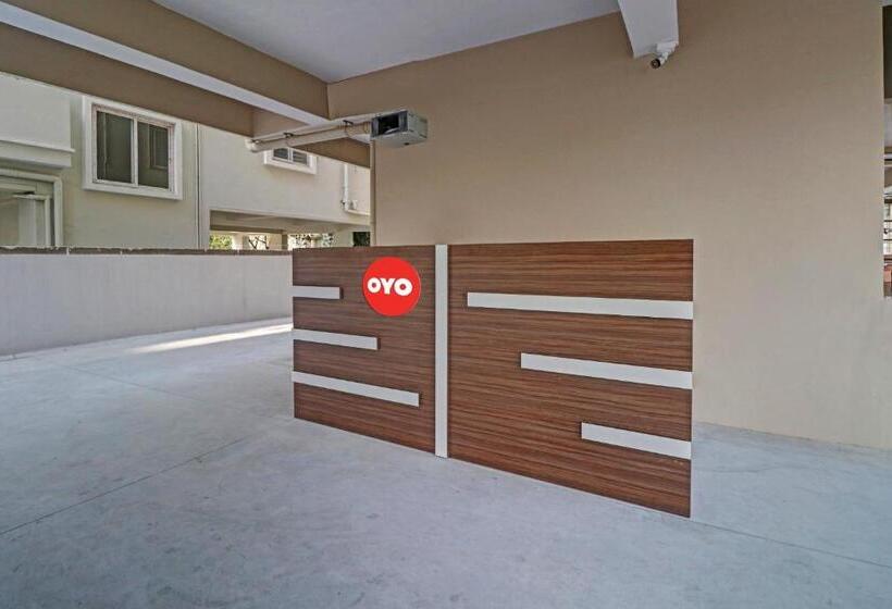 Oyo Flagship 81320 Hotel Dcresent
