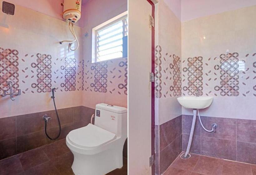 Oyo Flagship 81320 Hotel Dcresent