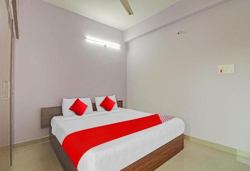 Oyo Flagship 81320 Hotel Dcresent