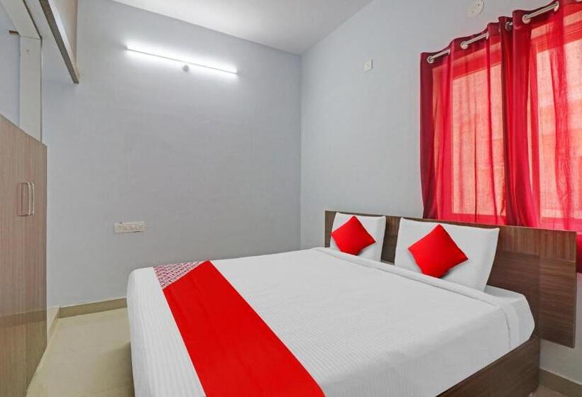 Oyo Flagship 81320 Hotel Dcresent