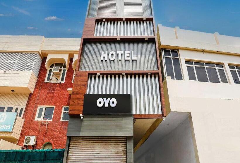 Oyo Flagship 81335 Hotel Khusi Inn