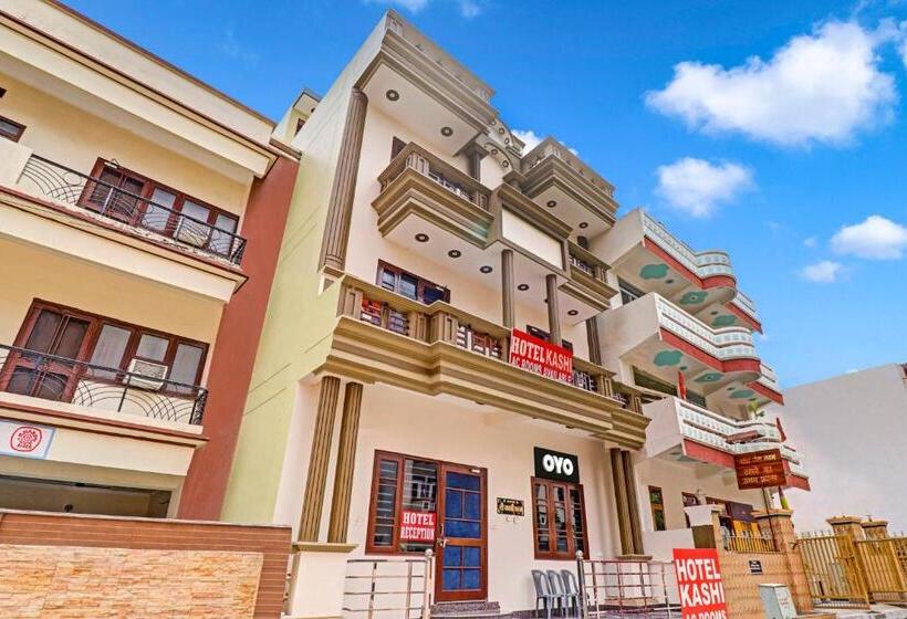 Oyo Flagship 81375 Hotel Kashi