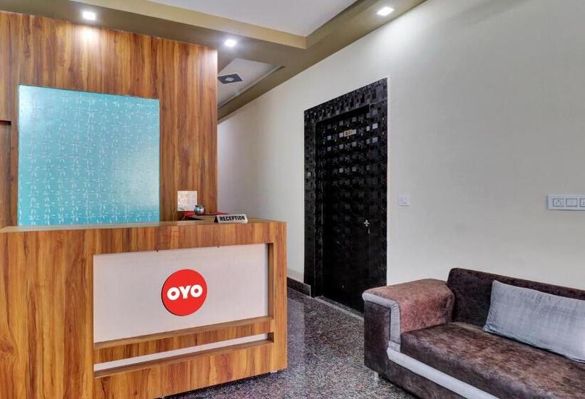 Oyo Flagship 81375 Hotel Kashi
