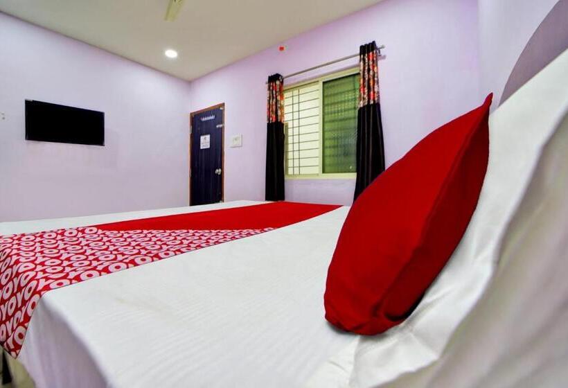 Oyo Flagship Hotel Damodharan Lodging