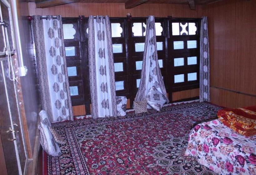 Oyo Flagship Hotel Garima