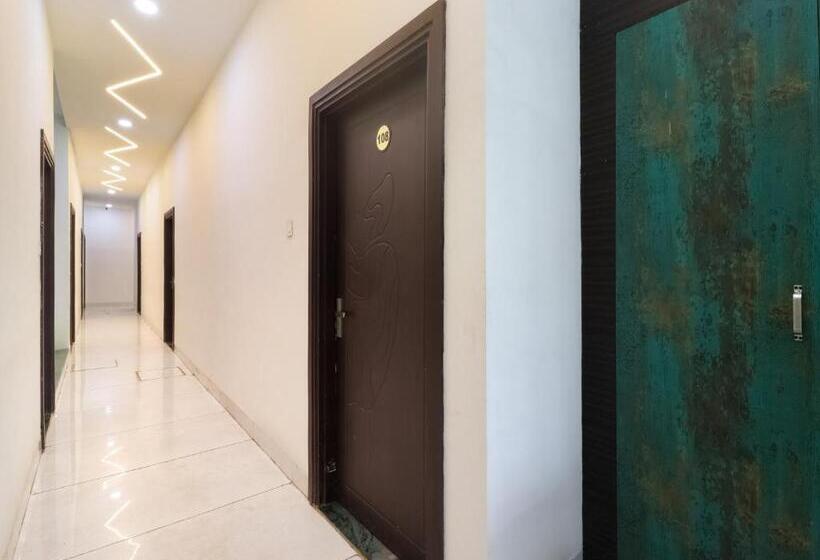 Oyo Flagship Hotel Green Apple