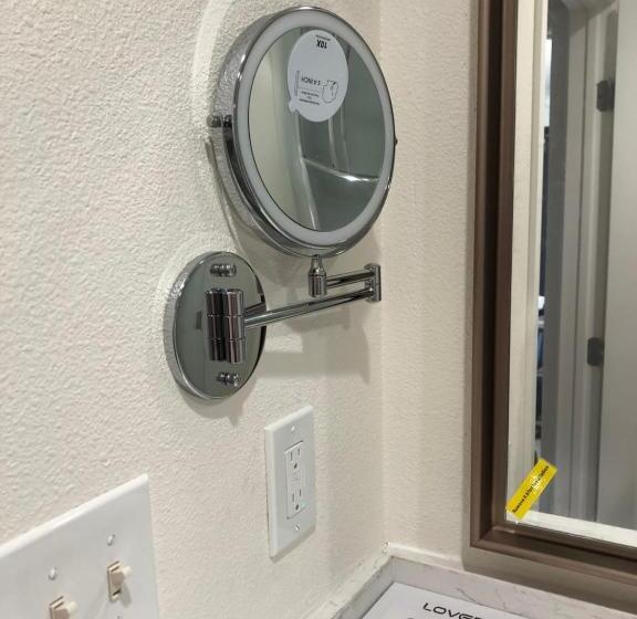 بنسيون Brand New Room With Essentials