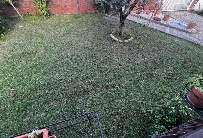 بنسيون Camere In Villa Gianfranca