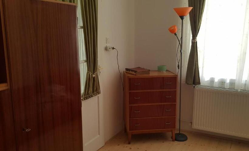 ペンション Hortenzia Vendégház Márianosztra