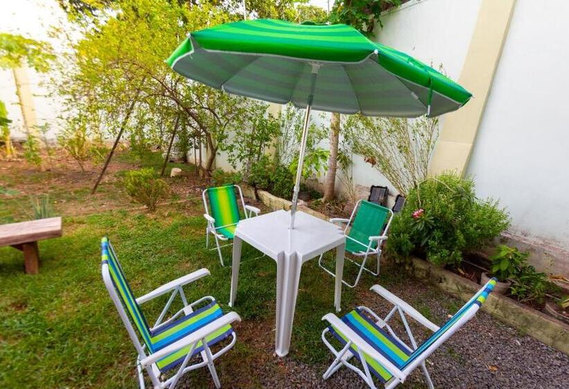 פנסיון Hostel Dikasa