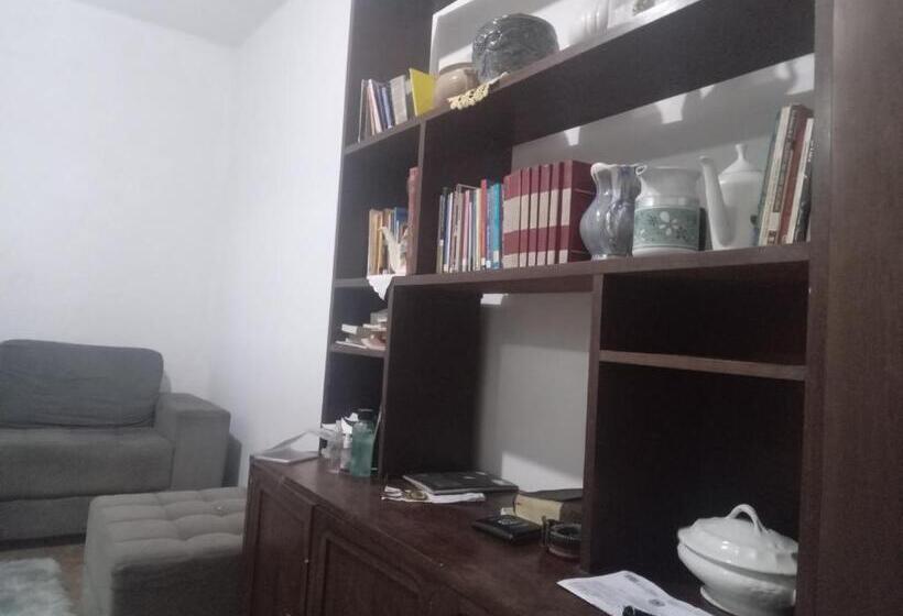 פנסיון Hostel Leonardo 5 Estrelas