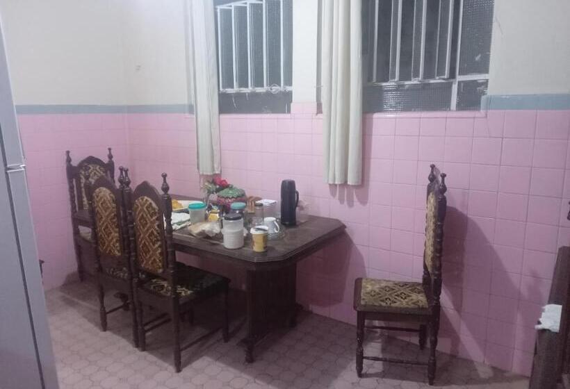 פנסיון Hostel Leonardo 5 Estrelas