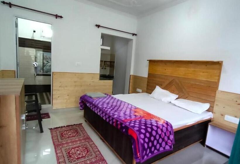 펜션 Krishna Cottage