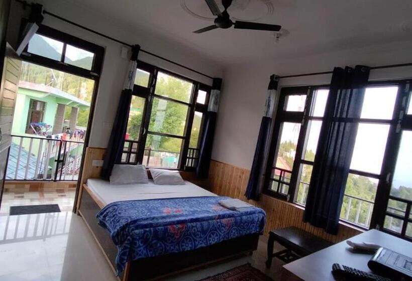 펜션 Krishna Cottage