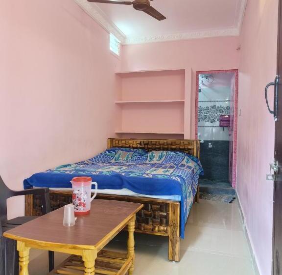 פנסיון Liya Guest House